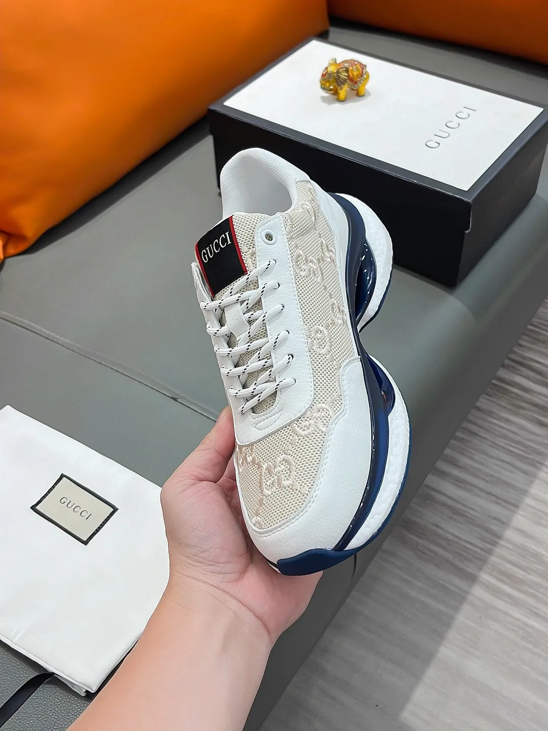 Men's shoes GUCCI "Gucci" P440 Regular size: 38-44 (casual shoes) Product materials: Selected cowhide upper, soft sheepskin lining; original outsole.